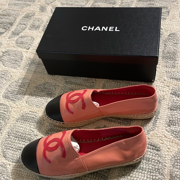 Chanel Lambskin Espadrilles Pink Red Black - Picture 8 of 8